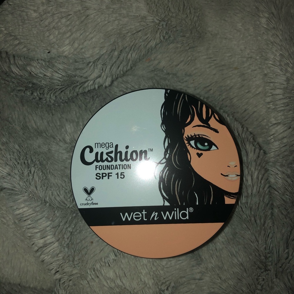 Wet n Wild Cushion Foundation